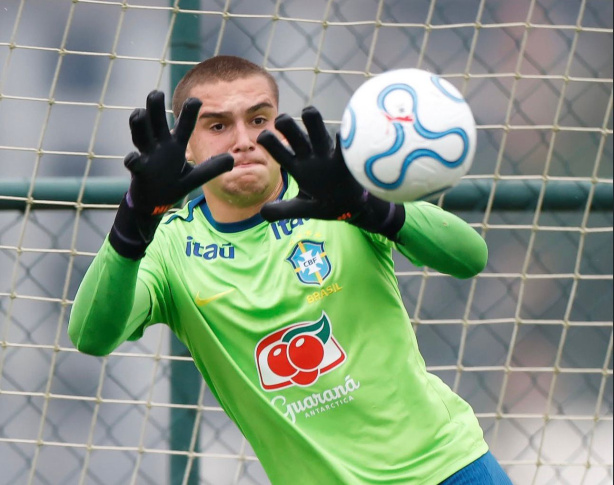 Goleiro do Corinthians conquista o bronze do Sul-Americano Sub-17 com a Seleção Brasileira
