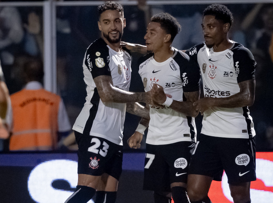Últimas do Corinthians: vitória na Copa do Brasil, novidade nos ingressos e triunfo nas quadras