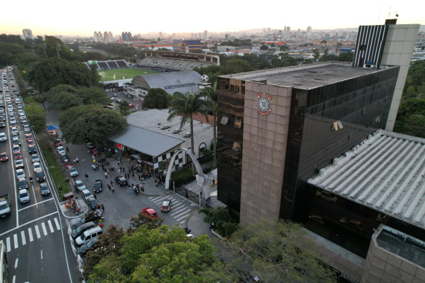 Conselho Fiscal aprova balanço de 2025 do Corinthians com despacho de presidente afastado