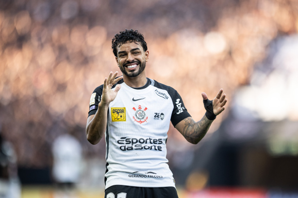 Pedido para Ancelotti e goleiro encantando: Fiel repercute vitória do Corinthians sobre o Vasco
