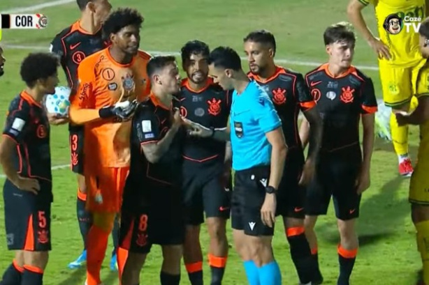 O desempenho da equipe no Maião não convenceu a torcida corinthiana na noite deste domingo
