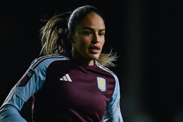 Corinthians avalia contratação de Gabi Nunes após saída do Aston Villa