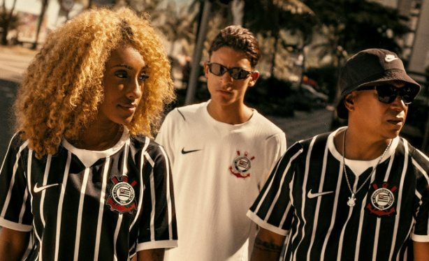 Fiel aprova novas camisas do Corinthians e indica uniforme preferido; veja o resultado da enquete