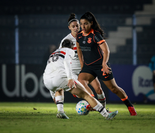 Duda Sampaio marcou mais de um terço dos gols pelo Corinthians contra rivais; veja números