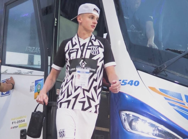 Corinthians contrata zagueiro ex-Ponte Preta e goleiro para o Sub-17
