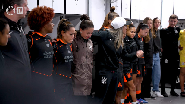 Força em casa e 'ser diferente' marcam bastidores da vitória em clássico no Brasileirão Feminino