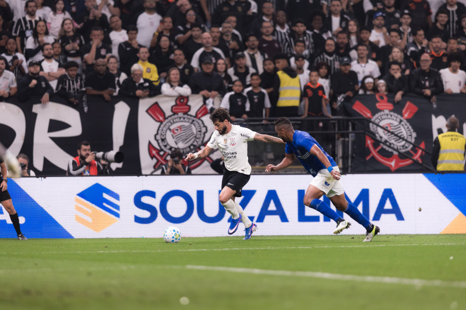 Corinthians garante vaga nas oitavas da Copa do Brasil com gol de Yuri Alberto