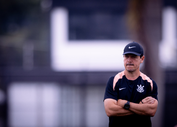 Corinthians se reapresenta e inicia preparação para duelo contra o Peñarol pela Libertadores