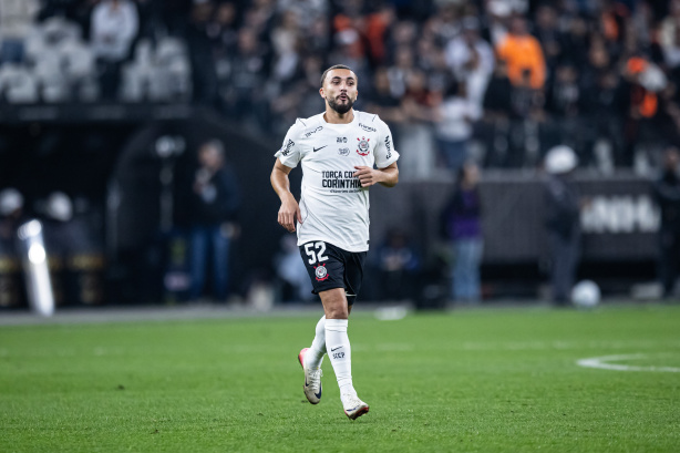 Fiel 'salva' meia e distribui notas baixas ao elenco do Corinthians em vitória no Brasileirão