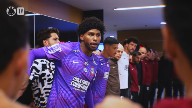 Cobrança por atitude e redenção de meia marcam os bastidores da vitória do Corinthians no Brasileiro