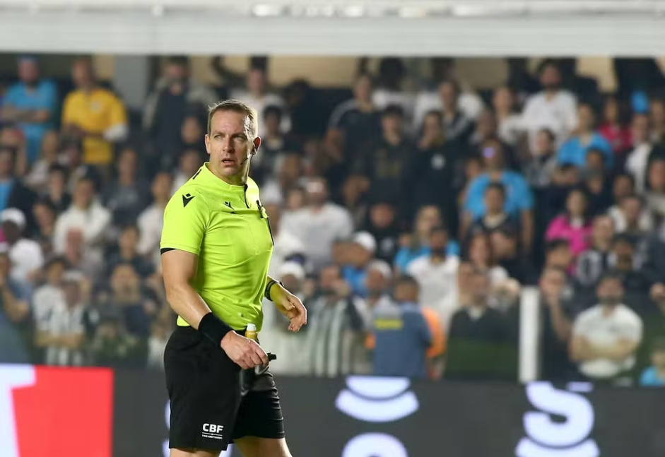 Corinthians volta a cruzar caminho de rbitro paranaense aps quase dois anos; veja a escala