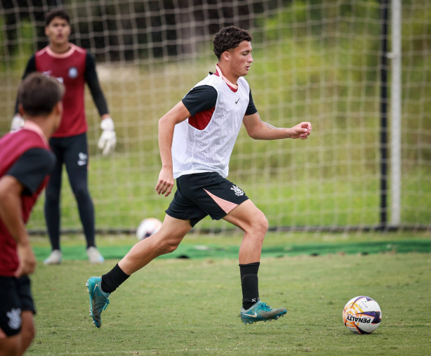 Zagueiro do Corinthians projeta reação no Paulista Sub-17 após primeira derrota no Estadual