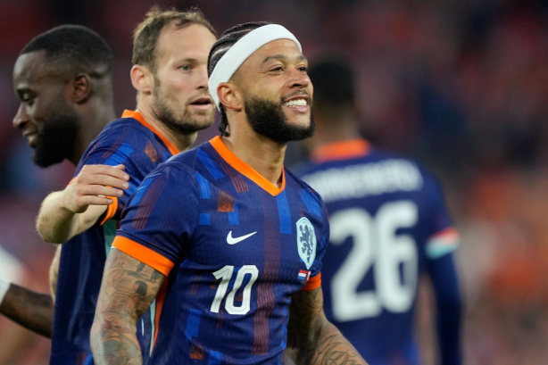 Técnico da Holanda ressalta importância de Memphis na Copa d