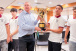 Elenco campe�o da Ta�a Brasil Sub-17 visita presidente do Corinthians no Parque S�o Jorge