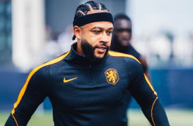 Memphis Depay pode estrear como titular da Holanda na Copa do Mundo