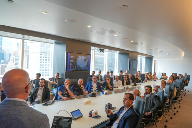 Presidente do Corinthians participa de encontro da CBF com representantes da MLS nos Estados Unidos