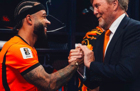 Memphis Depay, atacante do Corinthians, foi elogiado pelo Rei da Holanda