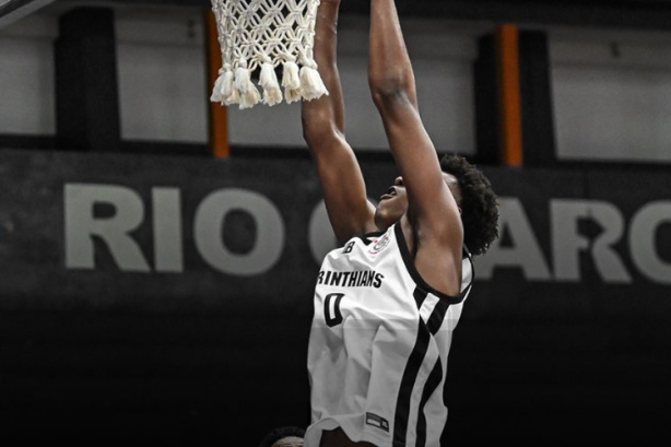 Lucas Cardoso, mais conhecido como Lukinhas, anotou 18 pontos na vitória do Corinthians sobre os capixabas
