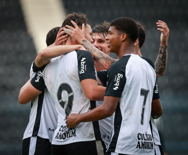 Corinthians vence o Botafogo pelo Campeonato Brasileiro Sub-17