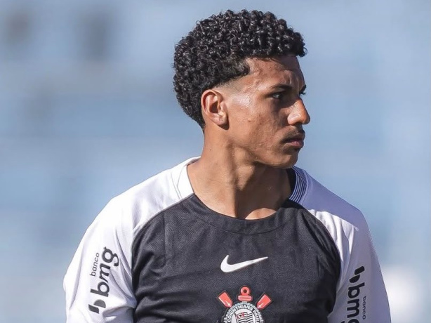 Wendel Silva celebrou a vitória sobre o Botafogo e reforçou a ambição do Timãozinho na competição nacional
