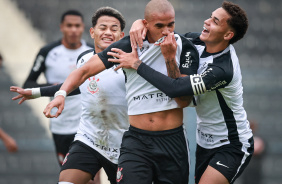 Corinthians empata com o Flamengo pelo Brasileiro Sub-20