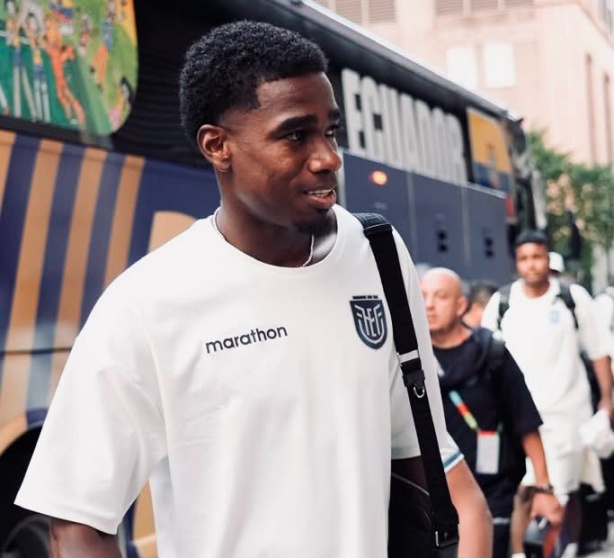Zagueiro emprestado pelo Corinthians ganha primeiros minutos na Copa em vitória sobre a Alemanha