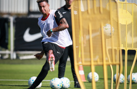 Corinthians encerra quarto dia da intertemporada no CT com atividades t�ticas e t�cnicas