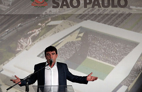 Corinthians rejeita R$ 220 mi por naming rights e quer R$ 350 mi, diz coluna