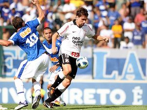 Cruzeiro pecou no momento das finalizaes contra o Corinthians