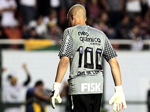Julio Cesar completou 100 jogos pelo Timo contra o Botafogo