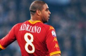 Adriano não joga desde janeiro. Ele rescindiu com a Roma no início deste mês