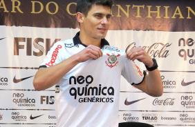 Alex vai poder estreiar no Corinthians brevemente