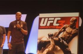 Anderson Silva  apresentado como capa do game do UFC, durante a Fan Expo