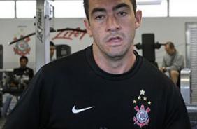 Chico pode ser o zagueiro que mais fez gols pelo Corinthians