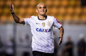 Com direito a virada, Corinthians supera Mogi no Pacaembu