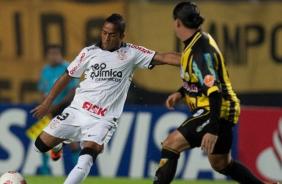 Corinthians atacou muito e finalizou o triplo que o Deportivo Tchida