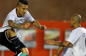 Enquanto o Palmeiras  rebaixado, Corinthians emplaca a quarta vitria seguida