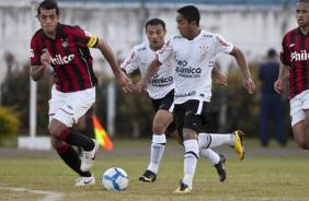 Jorge Henrique apoiando o Corinthians no ataque