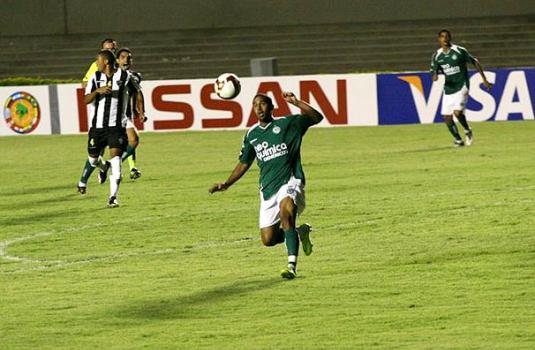 Julio Csar na mira do Corinthians 