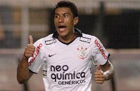 Paulinho tem feito uma boa sequncia de jogos pelo Corinthians