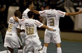 Paulo Andr fez o ltimo gol do Corinthians aos 47 do segundo tempo