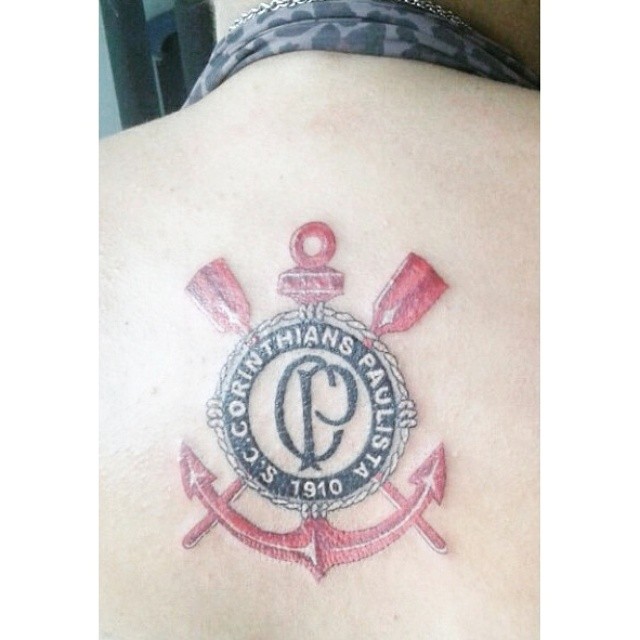 Tatuagem do Corinthians da Lais