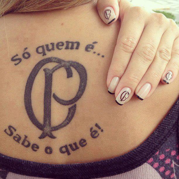 Tatuagem do Corinthians da Larissa