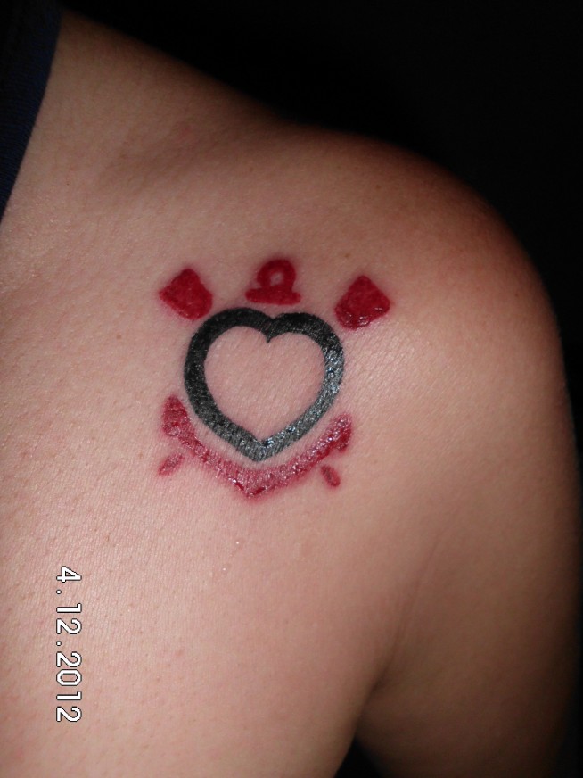 Tatuagem do Corinthians da Priska