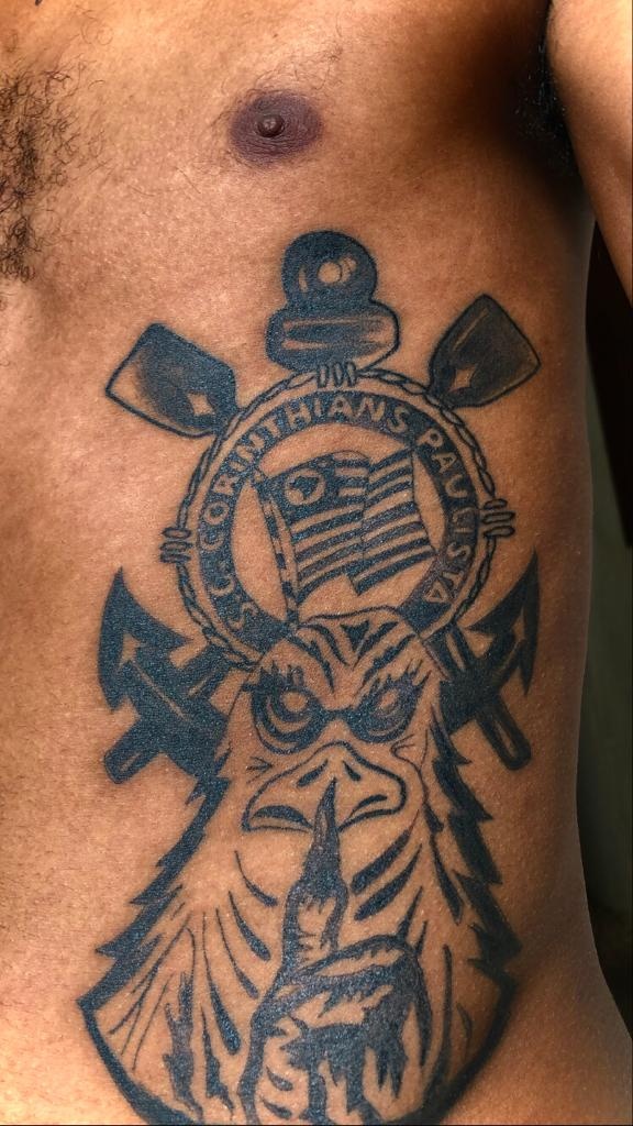 Tatuagem do Corinthians do Raphael