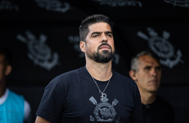 António Oliveira, ex-treinador do Corinthians