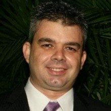 Leandro W. Bujatto
