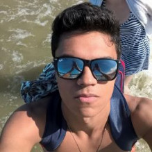 Felipe Sim�es