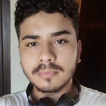 Helton Karuso Moreira