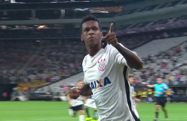 Confira o gol de J na vitria do Corinthians contra o Santos